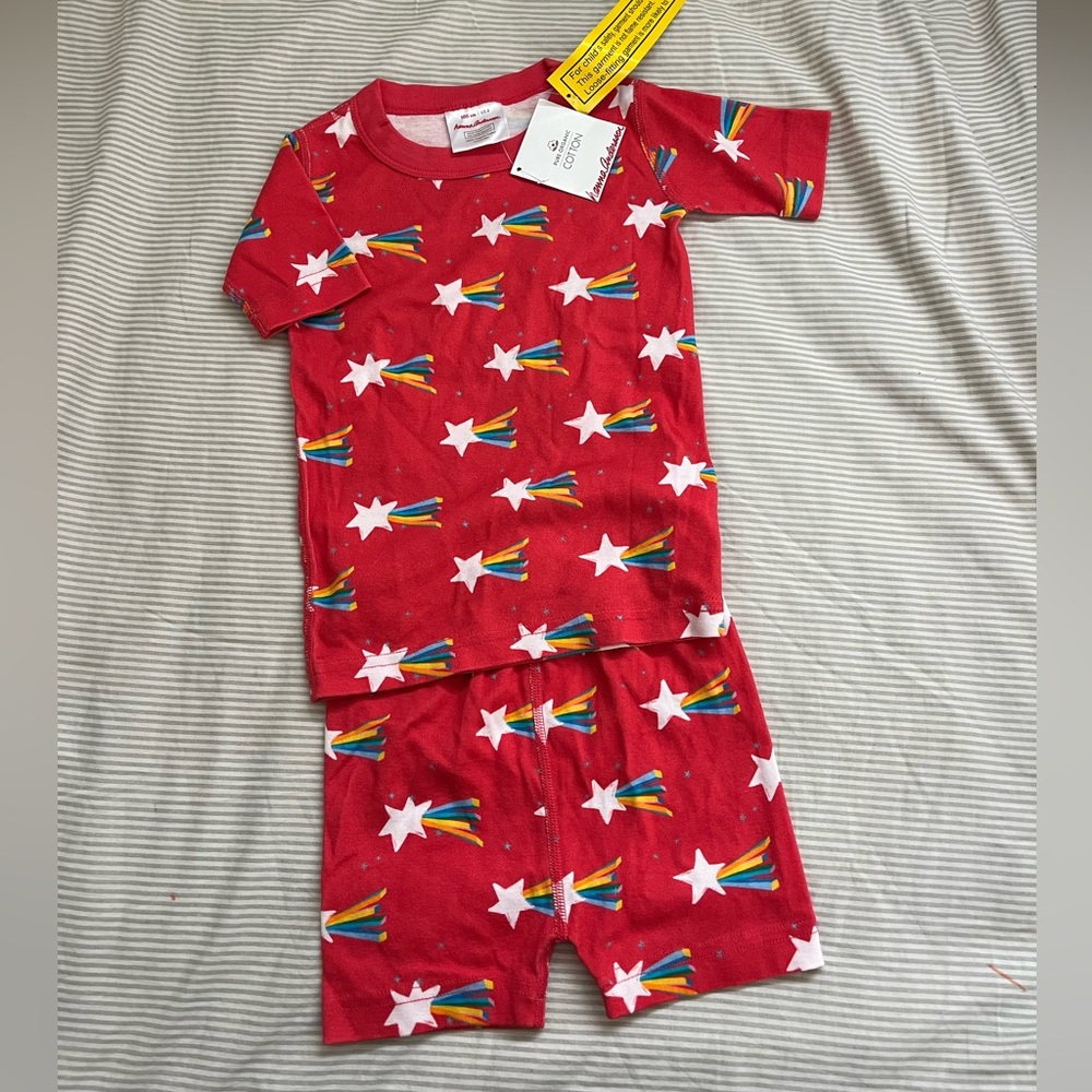 NWT Hanna Anderson short pajamas rainbow shooting star size 4